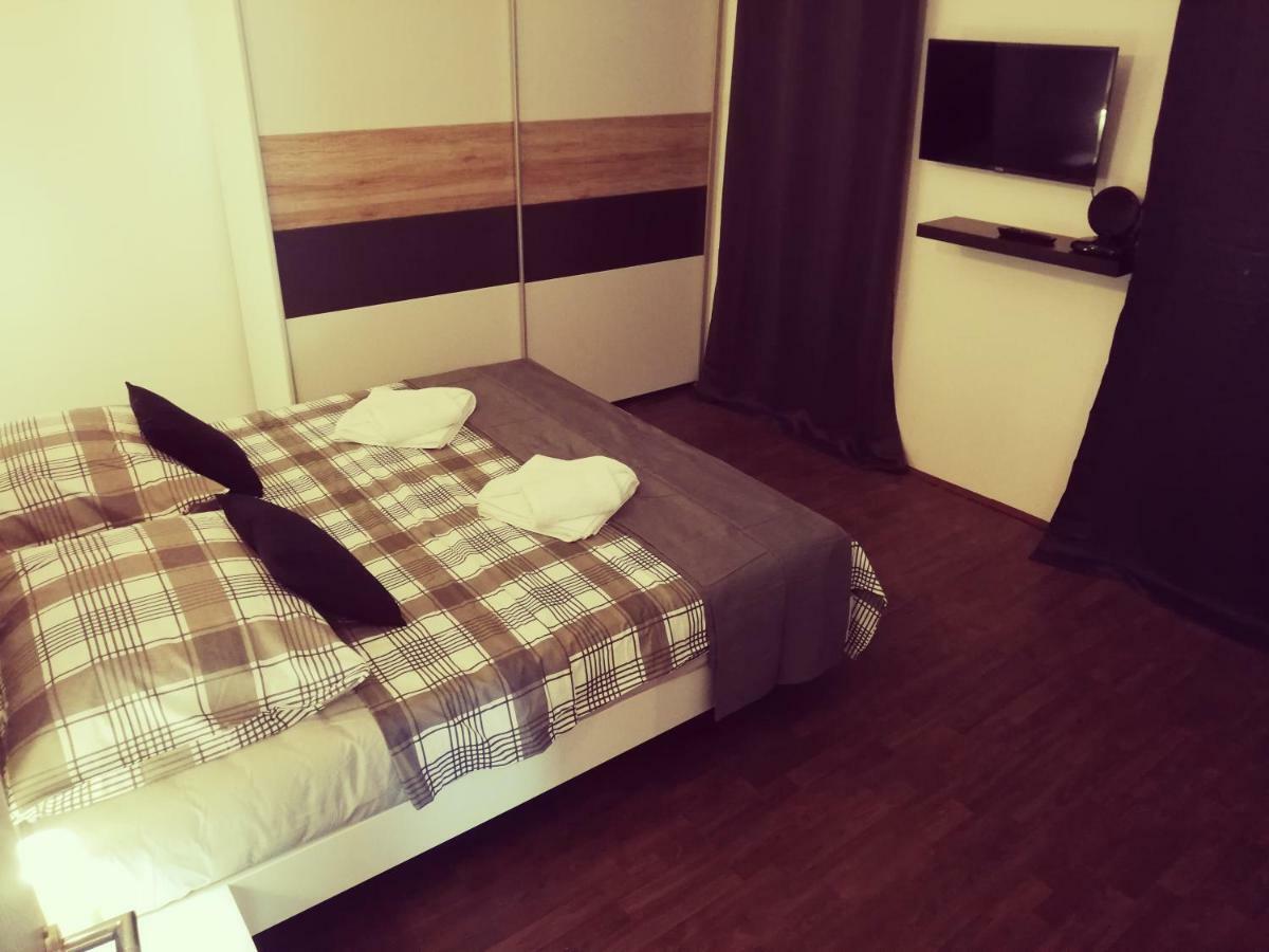 Apartman Zdenka Savar Екстериор снимка